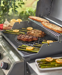 Gourmet BBQ System Sear Grate, Black – Porcelain‑Enameled Cast‑Iron for Perfect