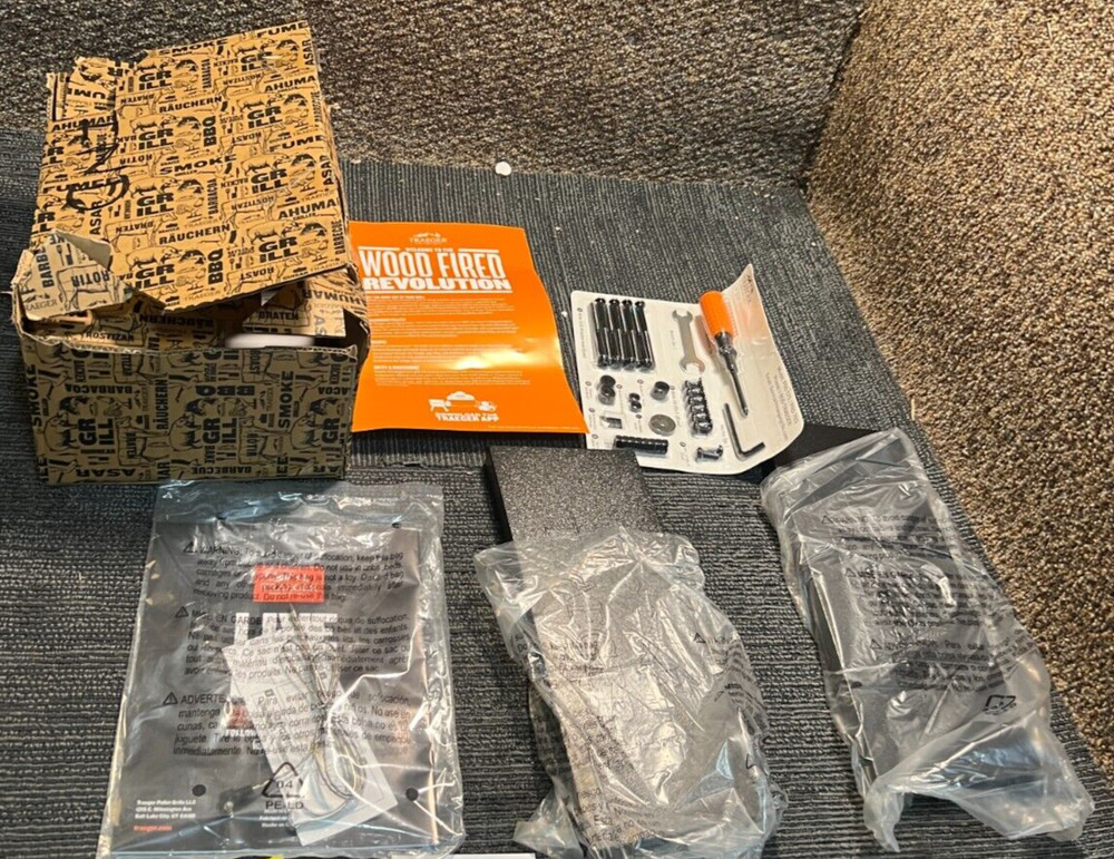Traeger Accessory Plate, Hardware for Pro 575, Pro 780 *PICTURED ITEM ONLY