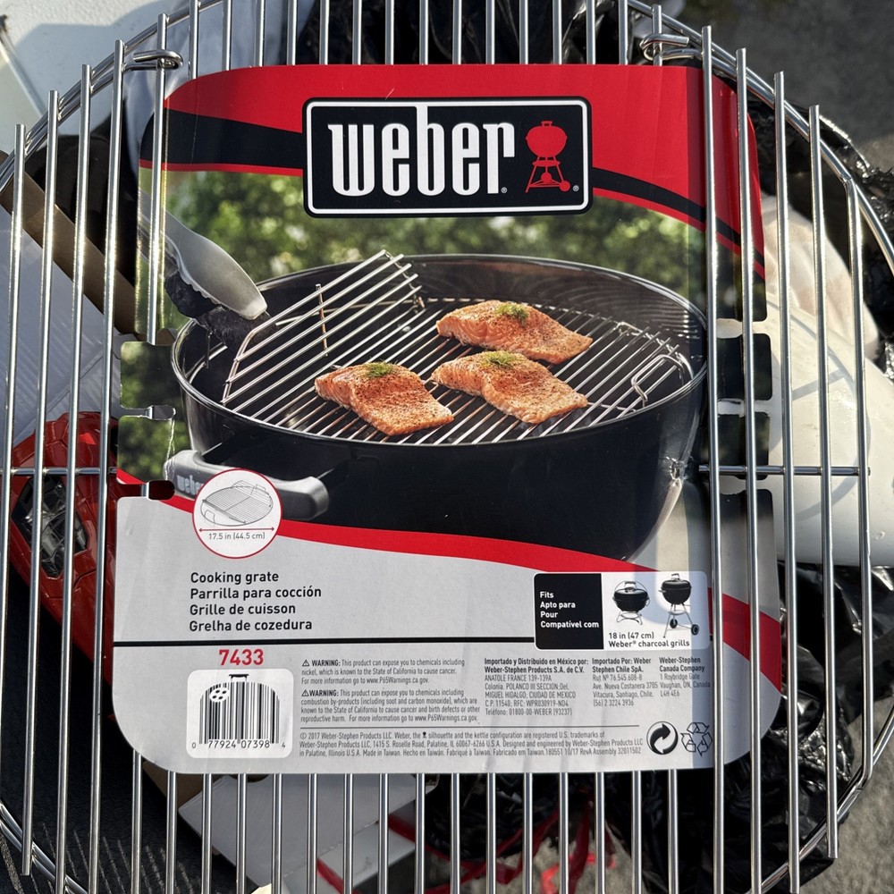 Weber Hinged Cooking Grate for 18.5″ One-Touch Kettle Charcoal Grill 7433