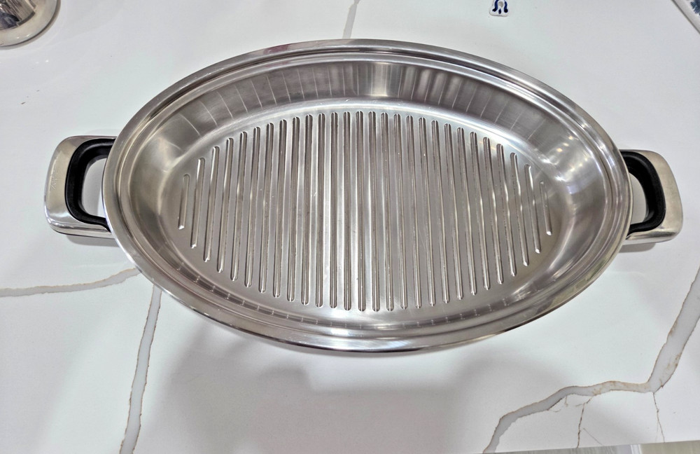 ZEPTER. 16″ OVAL STAINLESS STEEL GRILLER (21″ incl.handles). BARGAIN!
