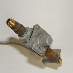 Weber Summit 400/600 Series Natural Gas Bulkhead with Regulator 70345