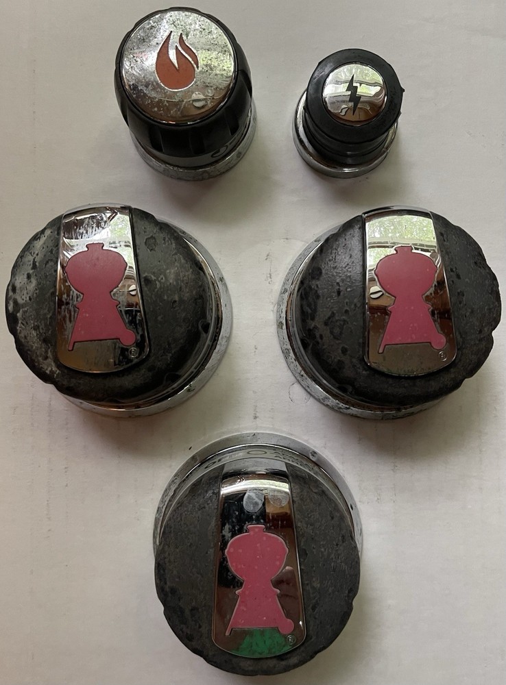 WEBER GAS GRILL KNOB SET FOUR (4) KNOBS and IGNITER BUTTON GENUINE OEM USED