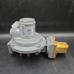MEC Excela-Flo MEGR-1232-HBF Twin Stage Propane Regulator FPOL x 1/2 FNPT