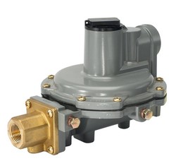 High Capacity 2-Stage LP Gas Regulator: 850,000 BTU, 9-13″ WC, POL x 3/4″ FNPT