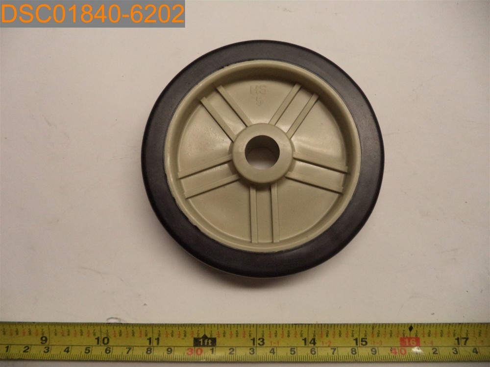 Qty=4: 4 5/8″ x 1″ Wheels With A 5/8″ Bore, Black tire & Cream Wheel