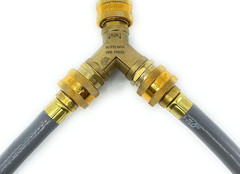 Gas Quick Disconnect 3/8 Y Splitter, CSA Certified for Propane and Natural Gas