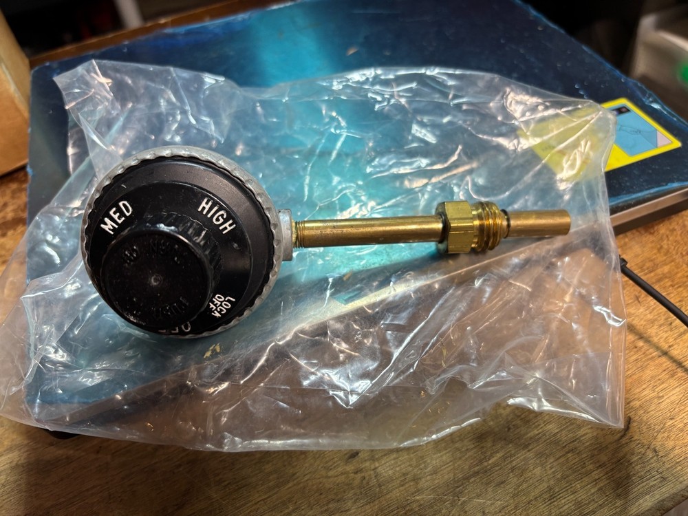 Marshall Gas Controls 400 LP Regulator NOS Low Pressure Heater Grill Cooker
