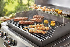 Weber Porcelain‑Enameled Cast‑Iron Cooking Grates 19.5″ X 12.9″ – Superior Heat