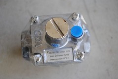 Natural Gas Pressure Regulator with 3/8″-18NPT T