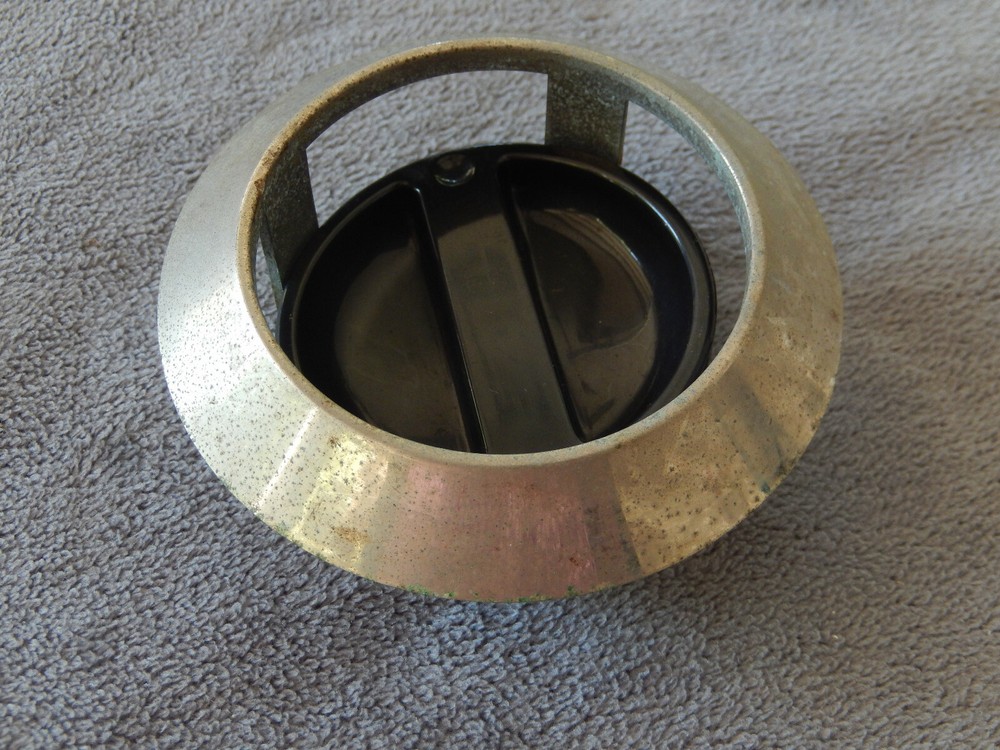 BBQ replacement part-SIDE BURNER CONTOL KNOB & COLLAR-UniFlame model GBC981W