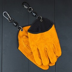 Anti Slip Fishing Gloves with Breathable Fabric and Magnet Hook for Quick Reach