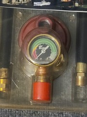 Gaslow Replacement LP Gas Regulator & Built-in Monitor Gauge W/ Shut Off NOS