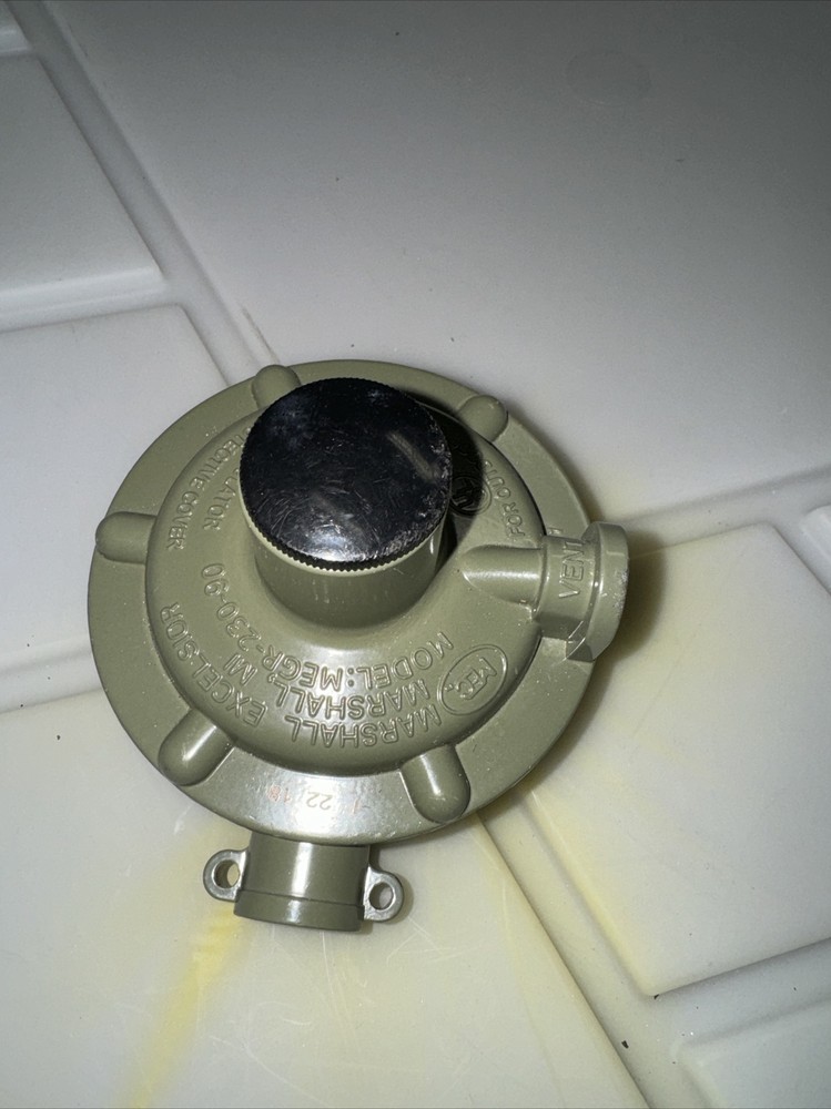 MEC MEGR-230-90 Low Pressure Single Stage Compact Propane (LP) Regulator 11″ WC