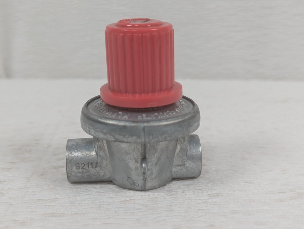 MEC – 1-20 PSI – Propane LP Gas Regulator – 1/4” FNPT