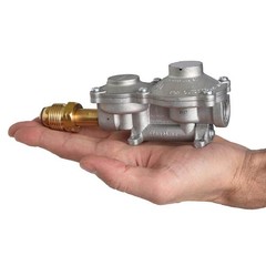 2-Stage Propane Gas RV Regulator with POL Valve Connection