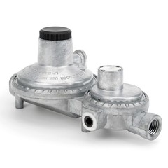 Stanbroil Horizontal Two Stage Propane Regulator Outlet 3/8 Inch Female Npt And