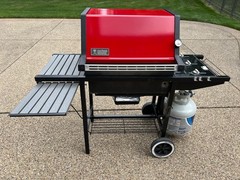 Vintage Weber Genesis 1 L.P. Gas Barbeque