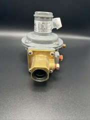 MEC Excela-Flo MEGR-1232-HBF Twin Stage Propane Regulator FPOL x 1/2 FNPT