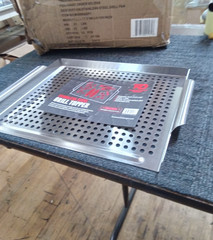 Reeds Twisted Root Design Stainless Steel Grill Topper 15.5″ x 11.5″ x 1.35″ New