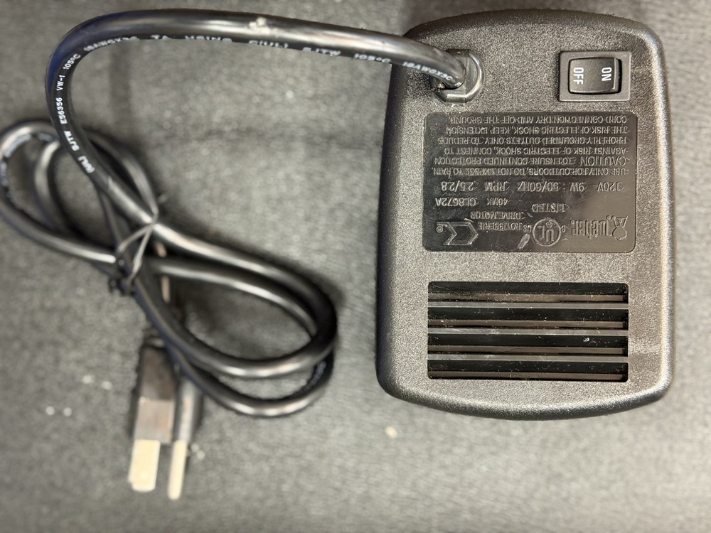 Weber Rotisserie Drive Motor CL8672A 120 V 9 Watt 2.5/2.8 BBQ Grill v.g kept in