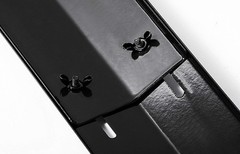 Adjustable Porcelain Steel Grill Heat Plates – Extends 11.75″ to 21″, Set of 3