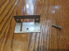 York / Coleman / Luxaire S1-07317403000 Ignitor Mounting Bracket OEM – Used ♧
