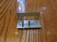 York / Coleman / Luxaire S1-07317403000 Ignitor Mounting Bracket OEM – Used ♧