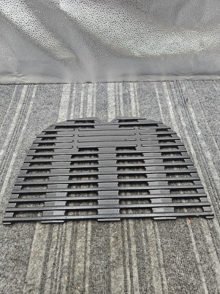 Replacement Cast Iron Cooking Grates for Weber, Black 16″ Width x 10-3/4″ Height