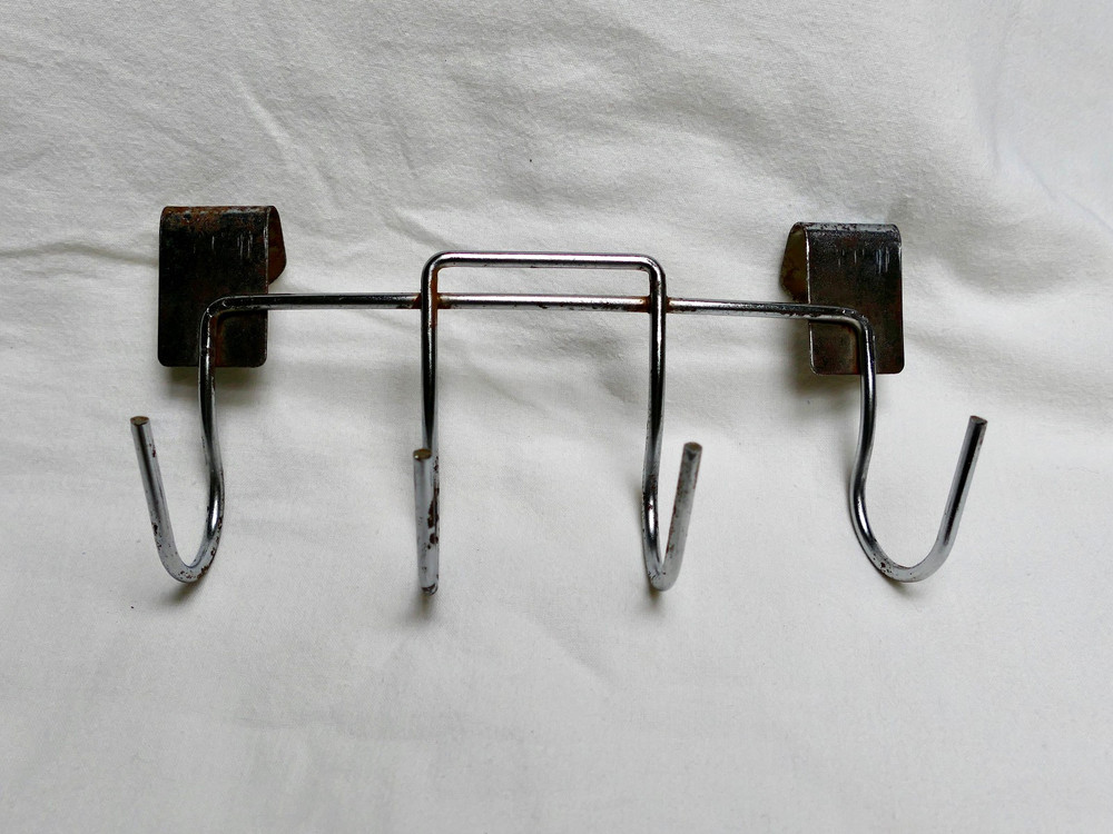 Vintage Webber Kettle Grill 22 1/2″ Dia. Tool Holder Hooks