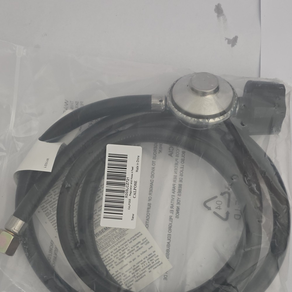 CALPOSE Gas Regulator & Hose 6 Feet Black Silver Rubber Metal