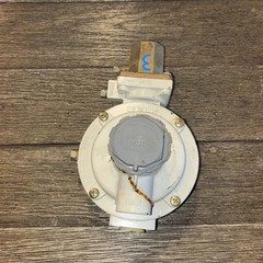 MEC MEGR-1232E-HBH Twin Stage Propane Regulator, FPOL X 1/2″ NPT