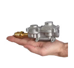 Propane Gas RV Regulator with POL Valve Connection 2-Stage