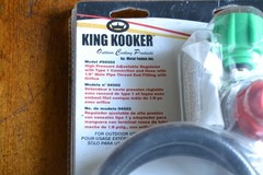 KING KOOKER #04503 HIGH PRESSURE ADJUSTABLE REGULATOR TYPE 1 CONNECTION w/ HOSE