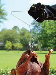Turkey Rack and Lifting Hook Kit. For use with Turkey Fryer Packages, Chrome