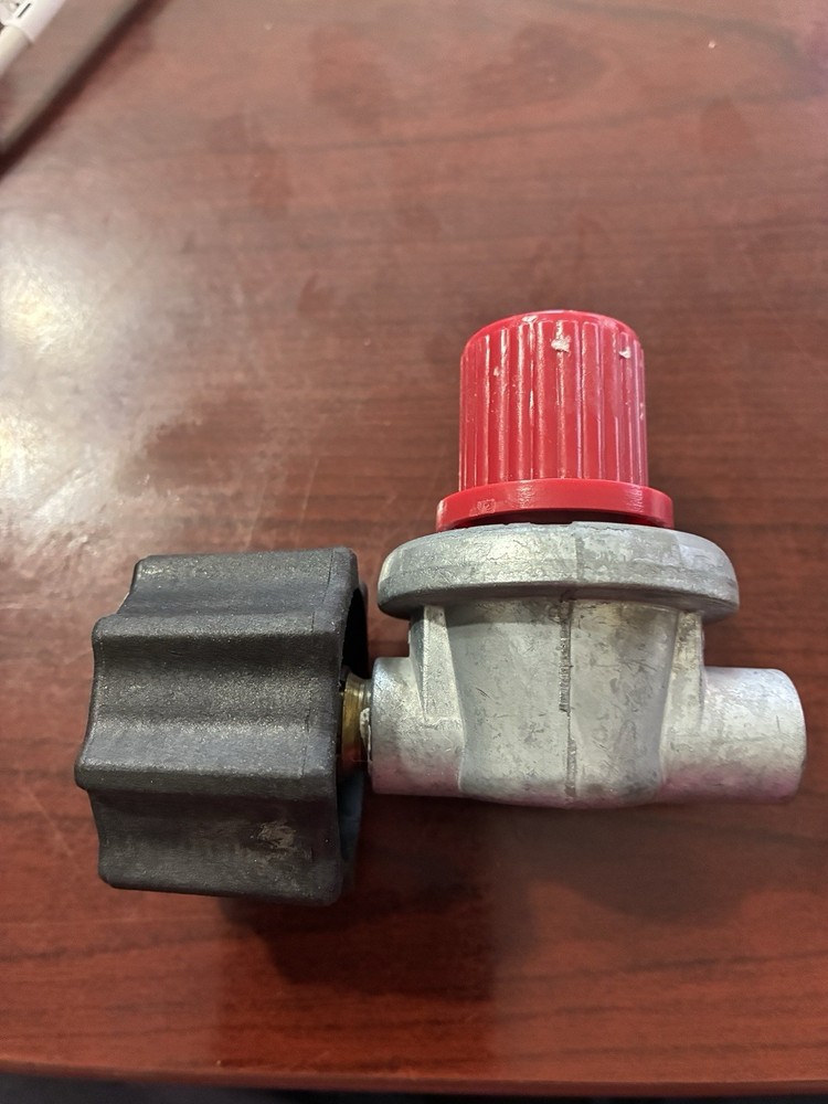 KLI INTERNATIONAL – LP GAS REGULATER – Model 9000 – 0-10 PSI